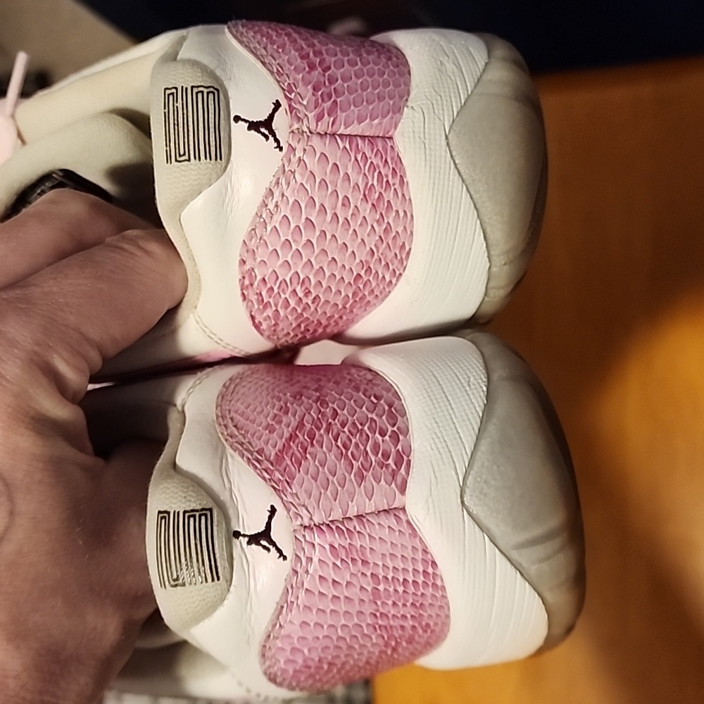 Jordan 11 - Picture 5 of 8